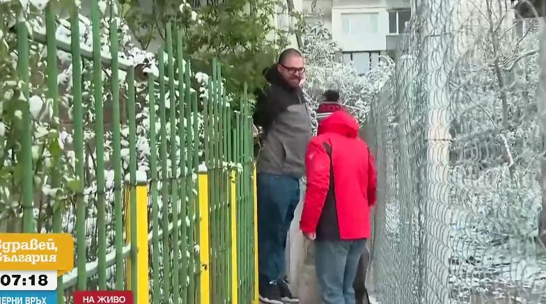 Стотици семейства са под обсада и нямат достъп до линейка