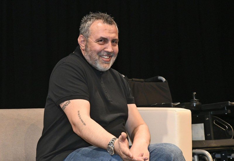 Съюзът на артистите в България, оглавяван от Христо Мутафчиев, отправи