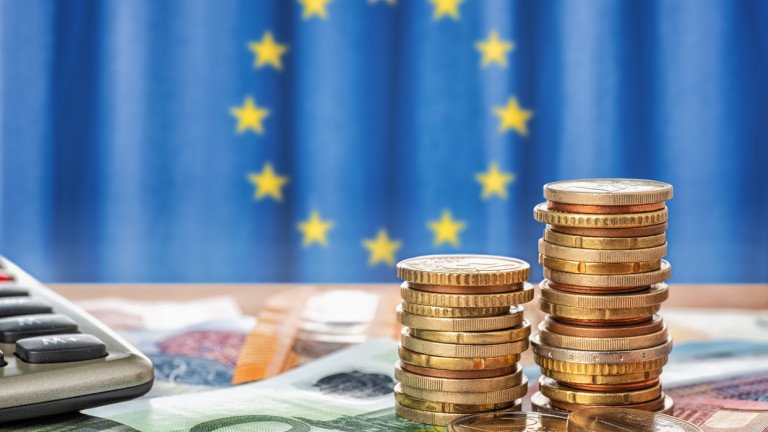 ЕЦБ прогнозира: Инфлацията в еврозоната скача