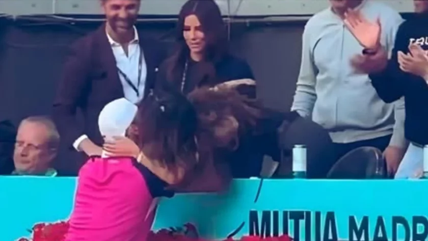 Че е един от плейбоите в тениса днес, е безспорно,