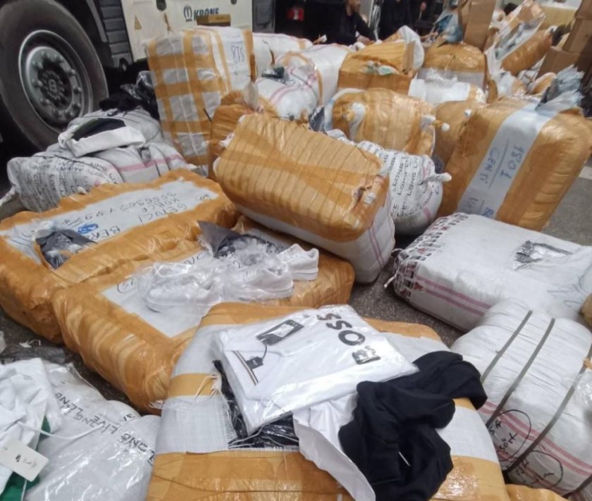 Иззеха близо 24 000 „маркови“ стоки на „Капитан Андреево“ (СНИМКА)