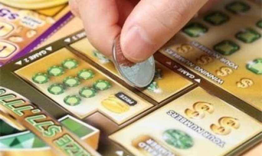 Перничанин дръпна лотарийни билети от ръцете на продавачка и избяга
