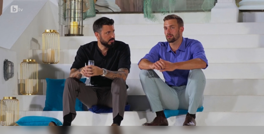 Ергенът“ Виктор има хиляди претенции към жената до себе си.