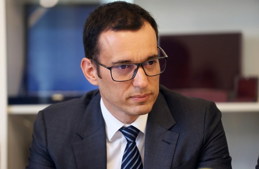 Напълно съзнавам, че новината за обявяването на утрешния ден за