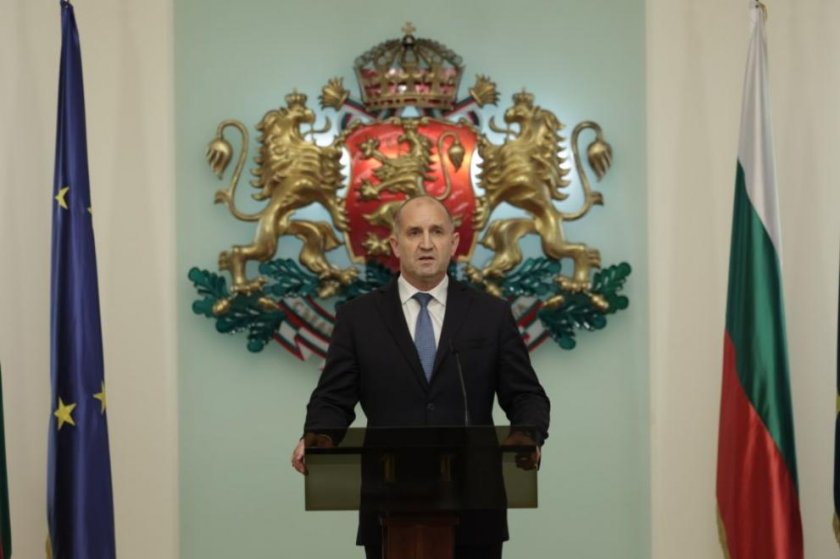 Румен Радев: Предложих референдум, а не партия