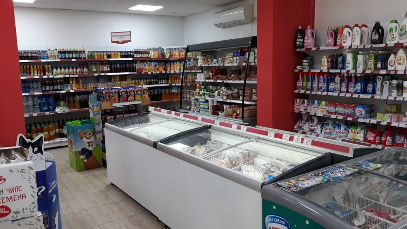 Откриват 1500 евтини магазини, предложени от Пеевски