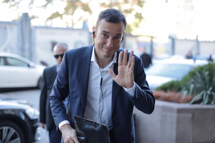 Зад безпрецедентната блокада на София със стачката на градския транспорт,