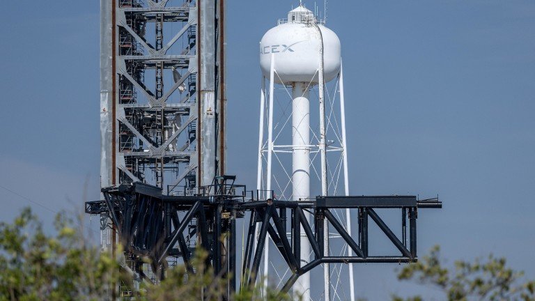 Пак провал за SpaceX, корабът Starship падна неуправляем в Индийския океан