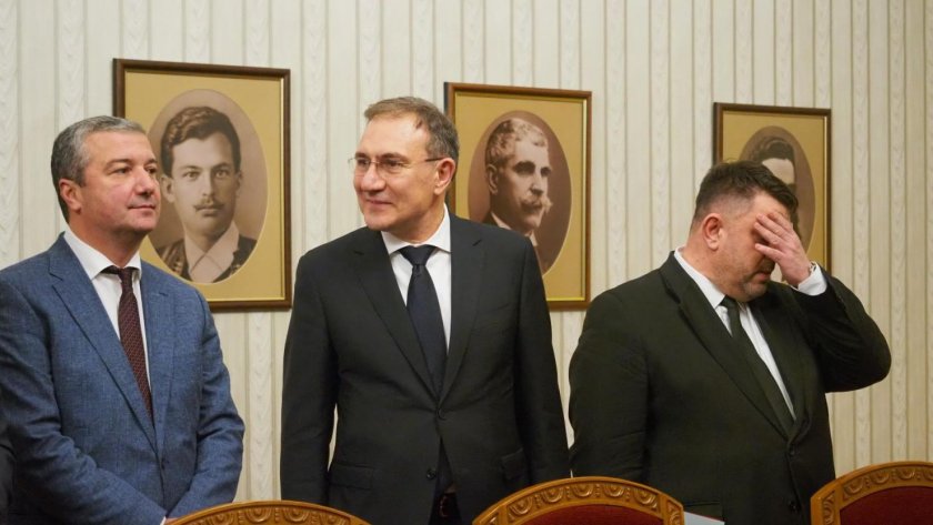 Изненадата, която президентът Румен Радев поднесе на политическите партии с