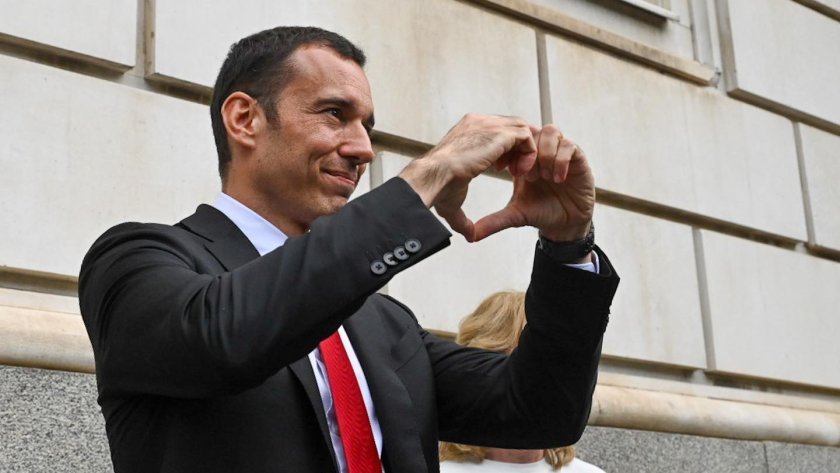 Управлението е поредица от трудни решения. Моето първо дойде още