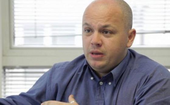 Сашко Симов вече се притесни, шубето го затресе от разкритията на Христо Грозев