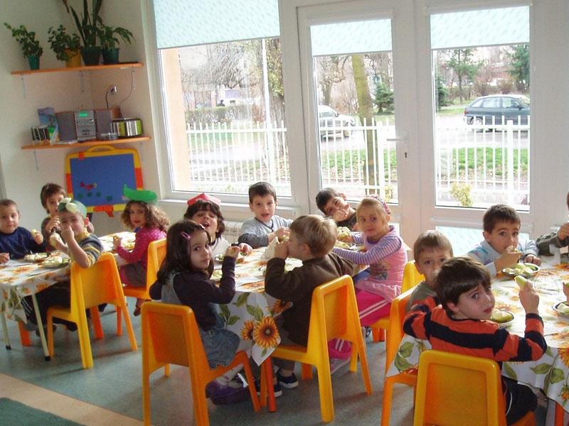 Терзиев се похвали: Детските градини няма да затварят през лятото за първи път