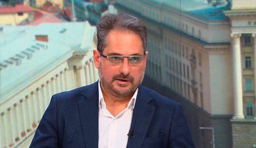 Политолог: Не виждам логика в решението на Джевдет Чакъров 