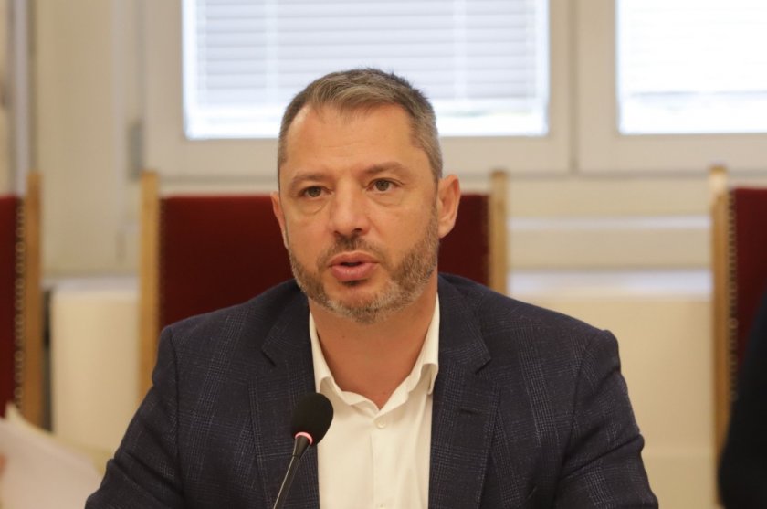Делян Добрев: Не виждам рискове с еврото, хората да са спокойни