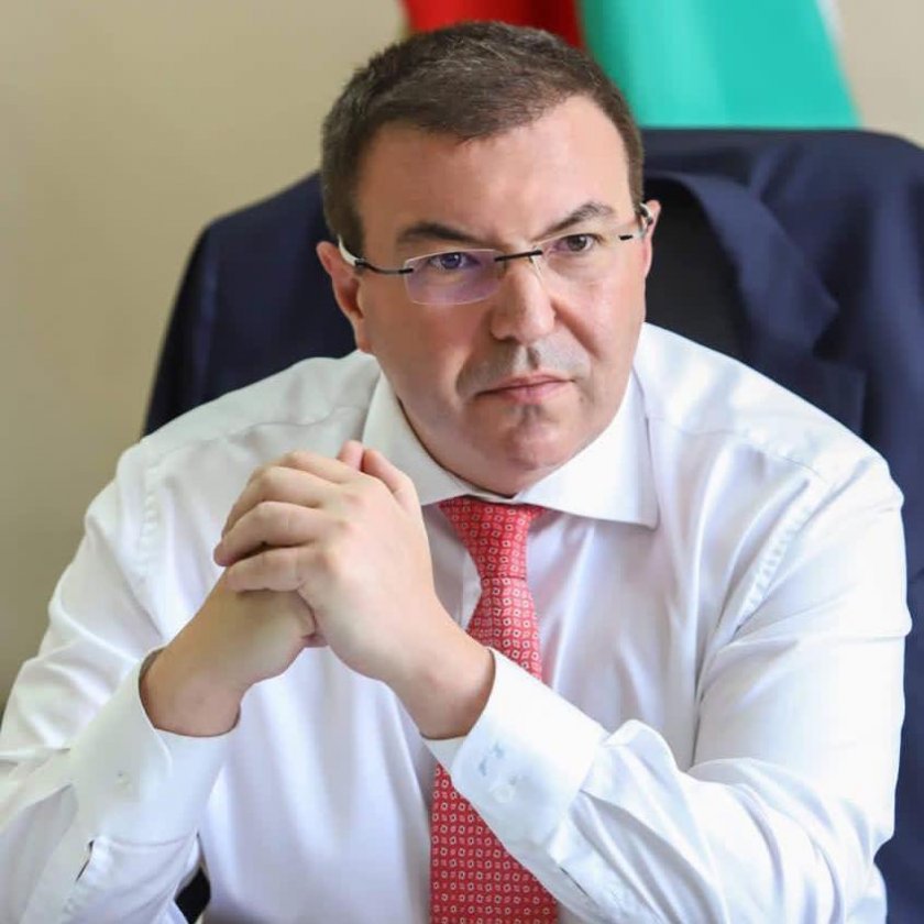 Костадин Ангелов размаха пръст на Митов: МВР трябва да носи доверие, не напрежение