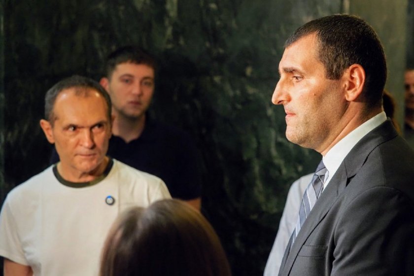 Молете се!“ – това странно послание отправи обвиняемият бизнесмен Васил