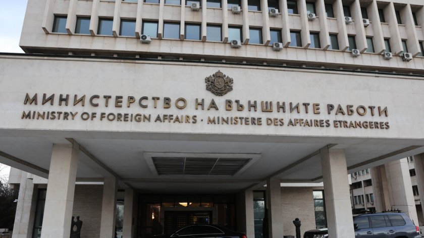МВнР: Консулската ни служба в Тел Авив ще обработва само спешни случаи