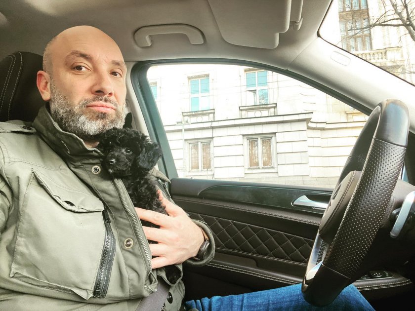 Актьорът Захари Бахаров се зае да развъжда пудели. Любимецът на