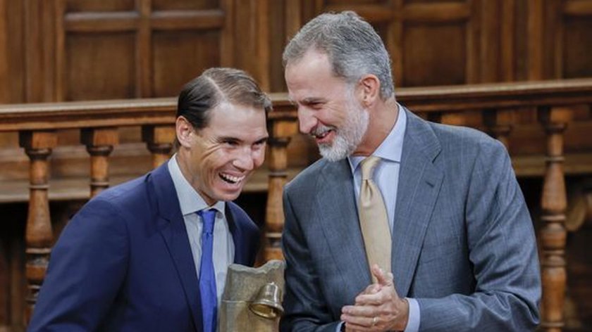 Испанският крал Фелипе VI удостои легендарния тенисист Рафаел Надал с