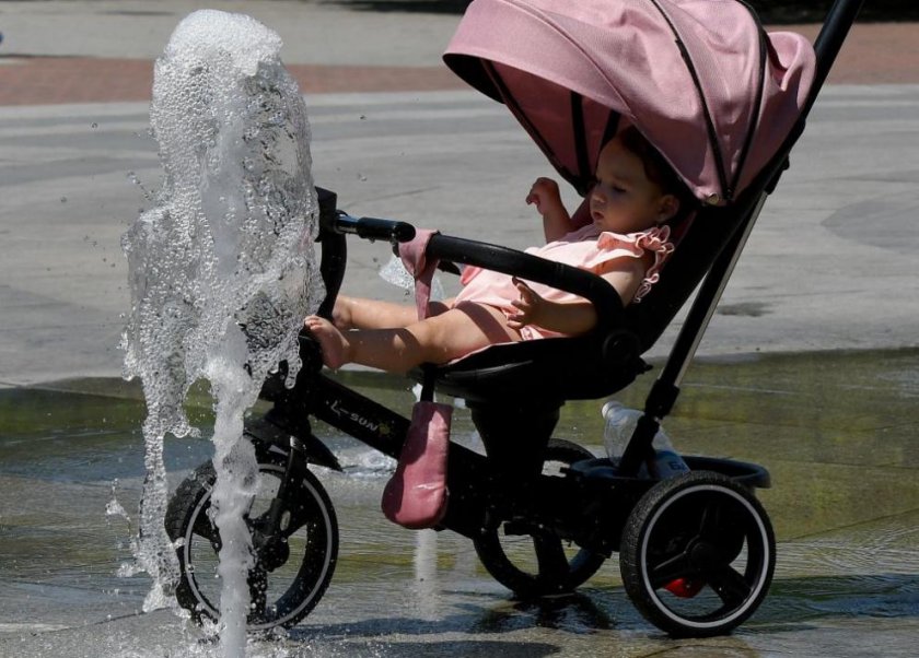 Изпържихме се в адските жеги, а морската ни столица успя