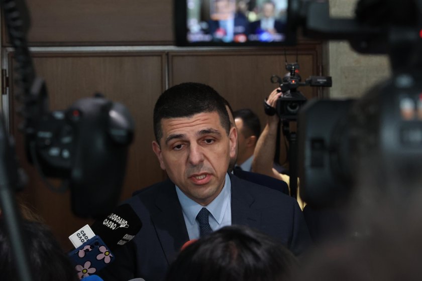 Инициирахме среща с ПП. В продължение на три часа в