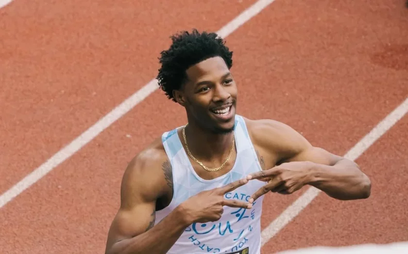 Американският бегач Крис Робинсън се превърна в световен хит в