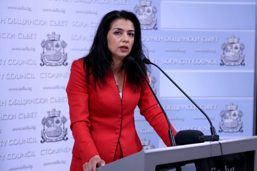 Ваня Григорова алармира: Наемателите на общински жилища ще загубят домовете си!
