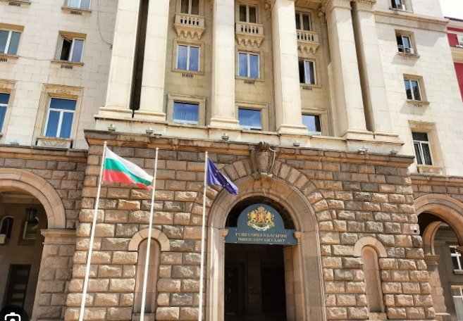 Правителството даде близо 11,8 млн. лева за образователни екскурзии за учениците