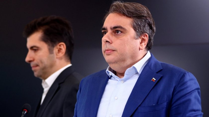 Асен Василев остава единствен лидер на Продължаваме промяната след оставката