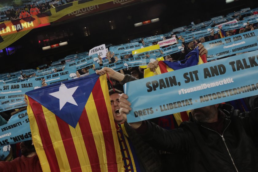Протест за независимост на Каталуния преди мача Барселона-Реал