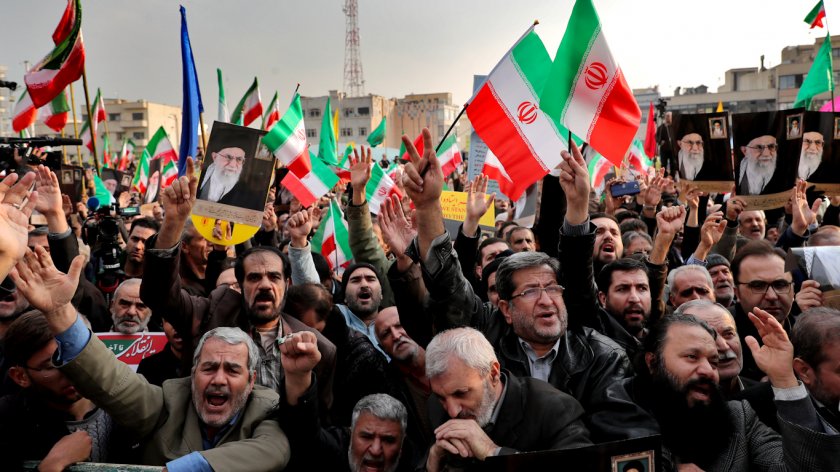 Най-малко 304 убити при протестите в Иран