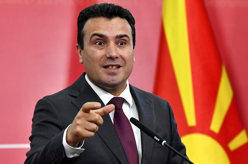 Заев ще говори с Борисов за македонския език