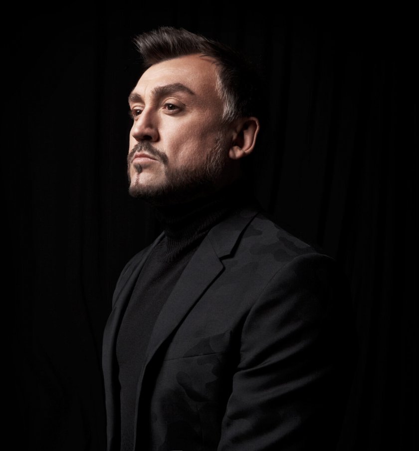 Певецът говори за най-трудните си моменти, в които искал просто