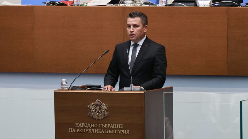 Хората на Доган за първи път ще подкрепят вота на недоверие срещу кабинета 
