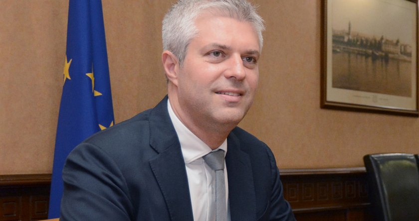 Служители на Комисията за противодействие на корупцията (КПК) са извели