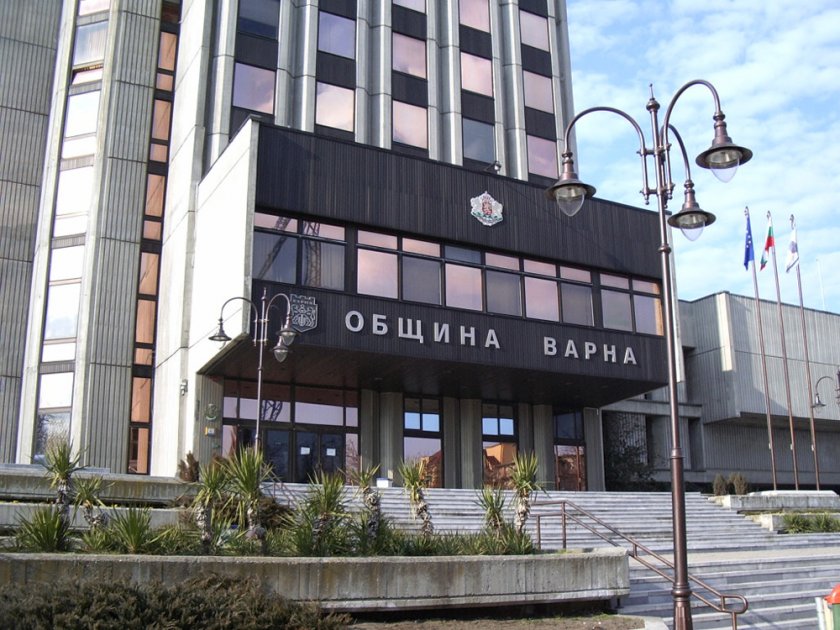 Икономическа полиция влезе в Община Варна