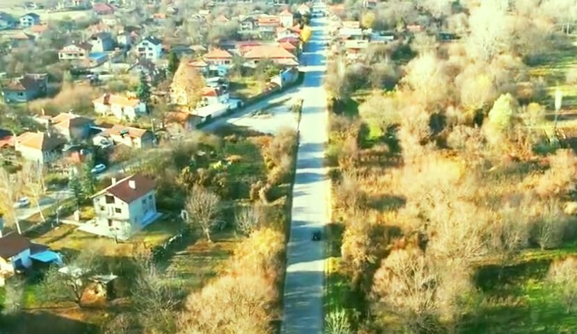 Група бандити напада баби в Друган, полицита не действа