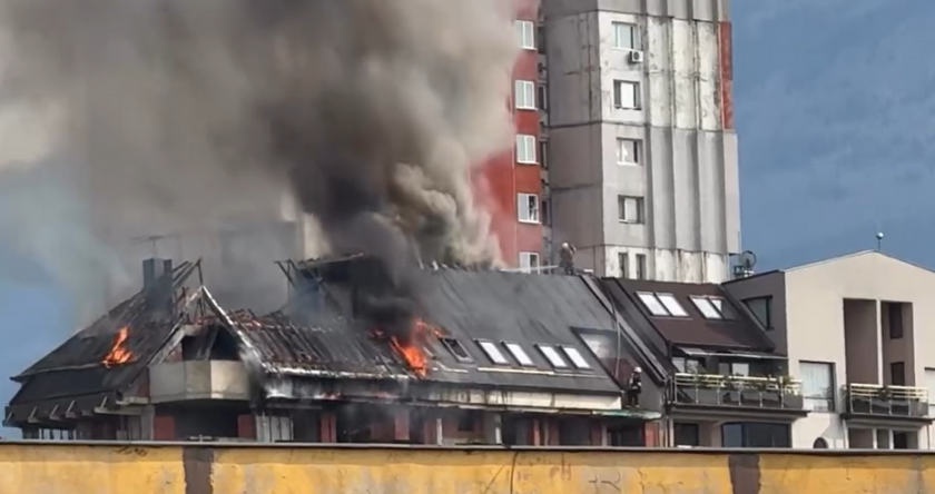 Пожар в столичния квартал "Лагера" (ВИДЕО)