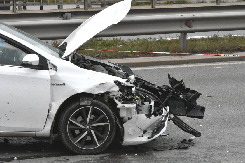 Три автомобила са катастрофирали на столичния бул. Цариградско шосе в