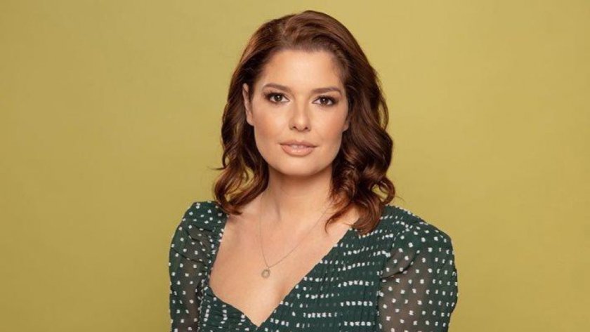 Алекс Сърчаджиева явно вече няма какво да крие – актрисата