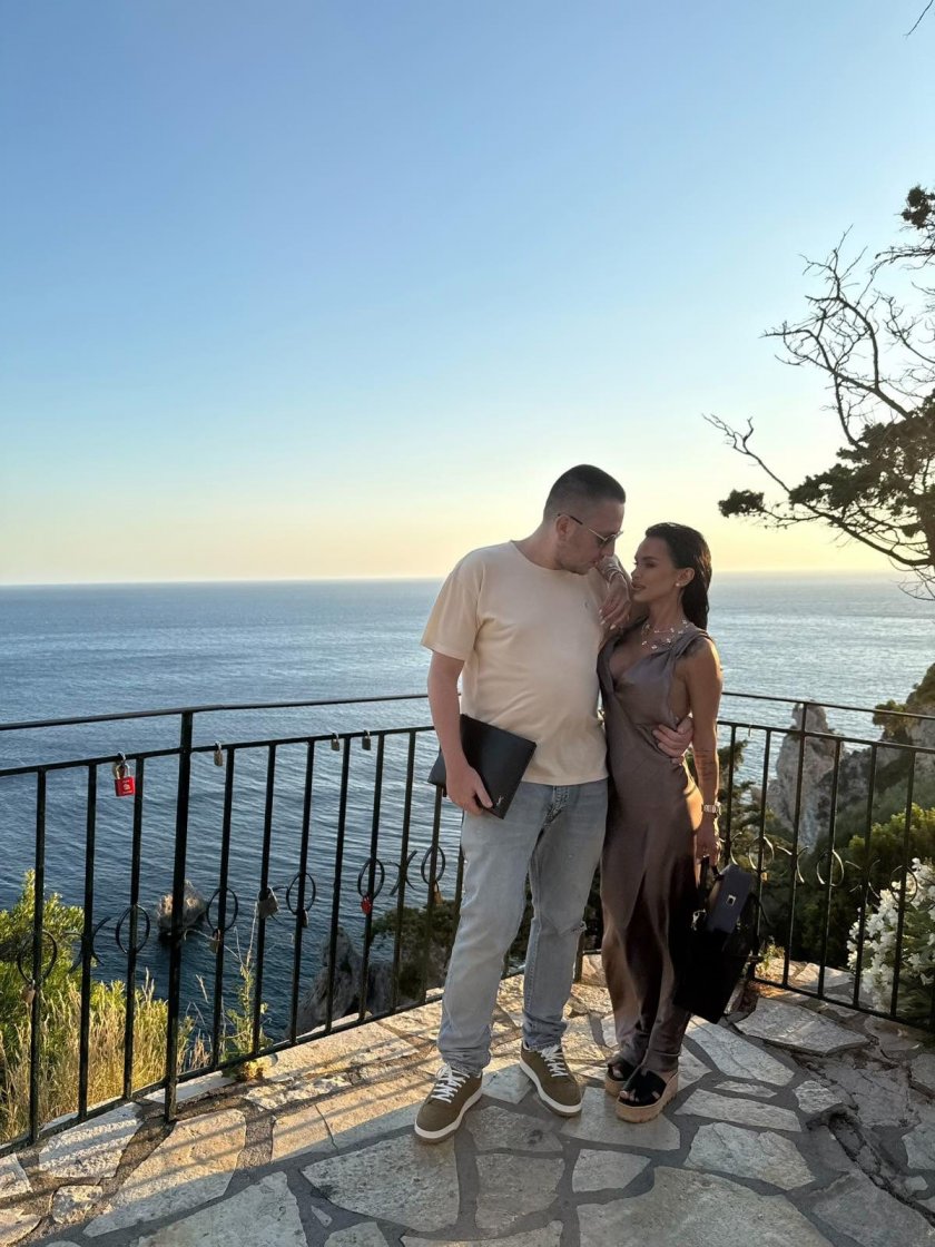 Фолк звездата Мария не може да се нахвали от новия