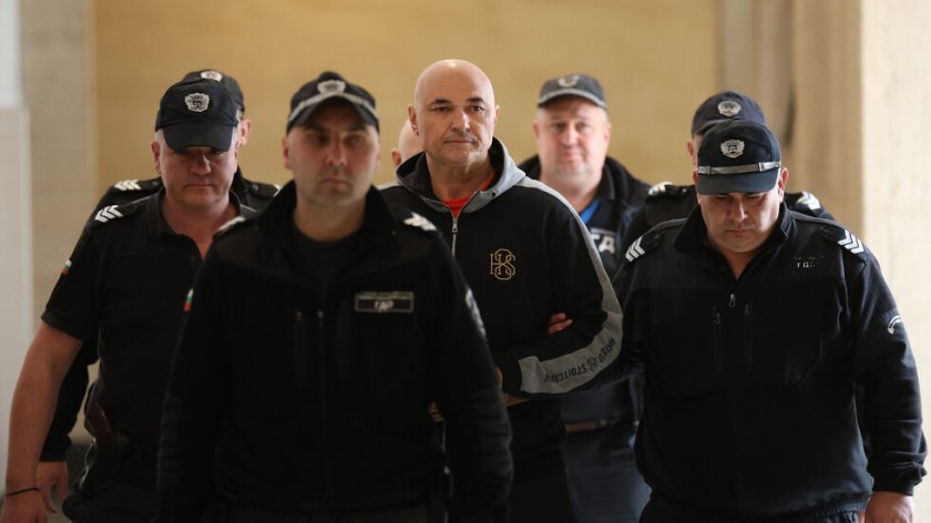 Димитър Вълканов, действал с братя Лебешковски от "Наглите", се предаде
