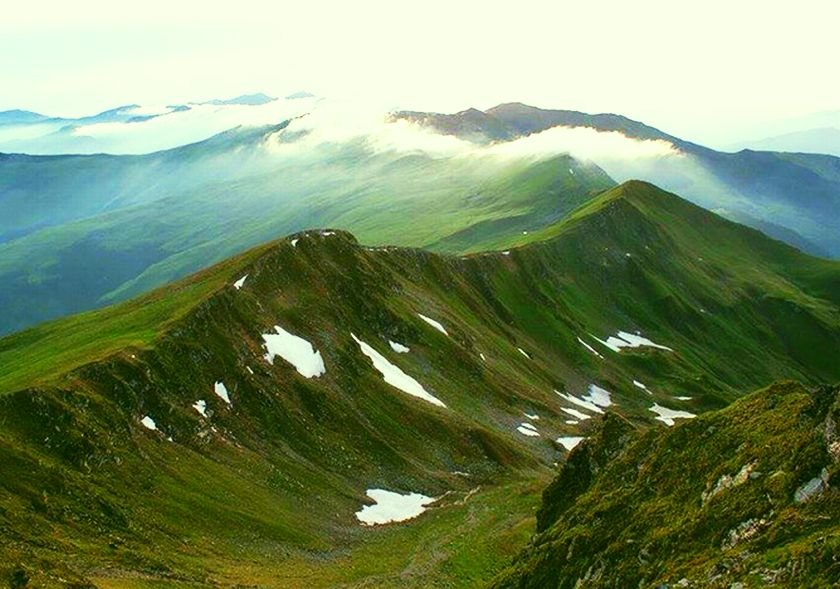 Лятото още не е свършило, но в Румъния прехвръкнаха първите