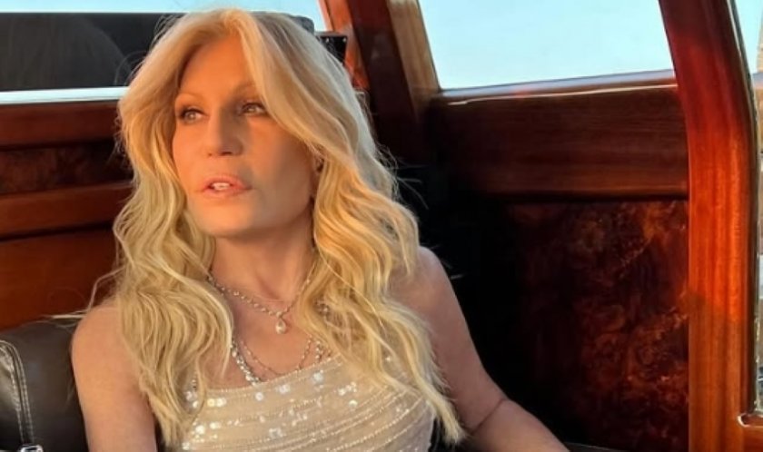 Донатела Версаче изненада феновете си със зашеметяващ кадър на новия