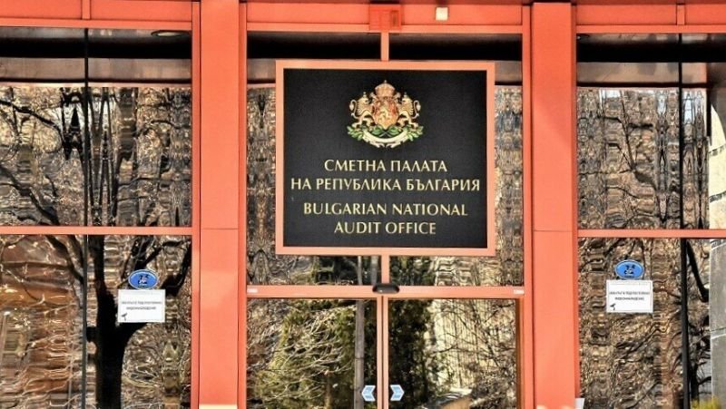 ДаБг: Сметната палата купила незаконно 25 служебни коли, без да има нужда