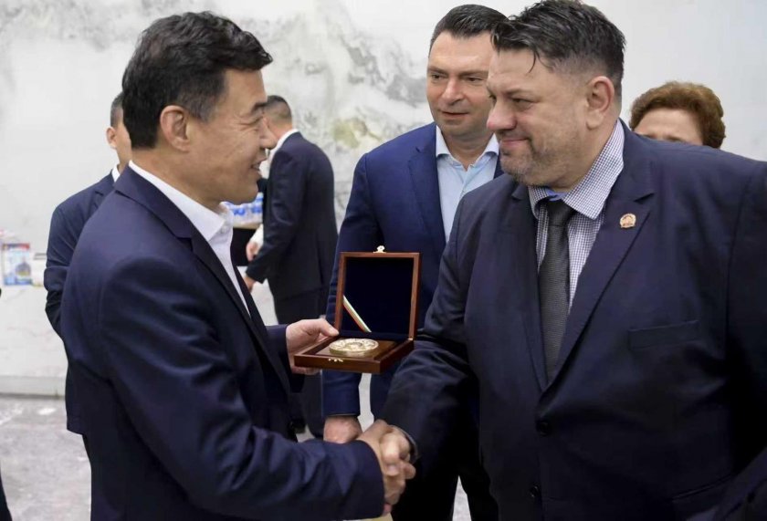 Делегация на БСП-Обединена левица, водена от вицепремиера и председател на