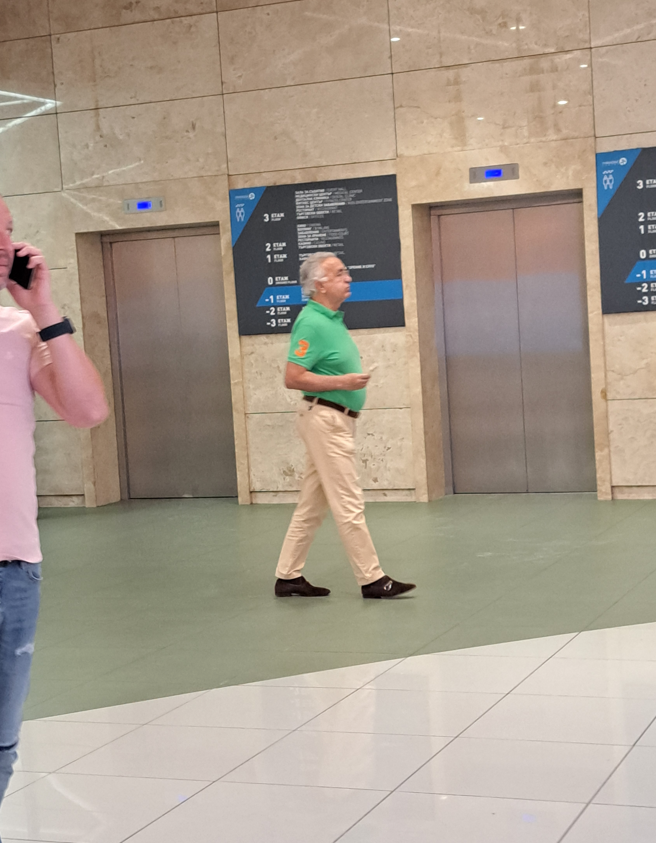 Създателят на легендарното Супершоу Невада Димитър Станчев се разхлажда със