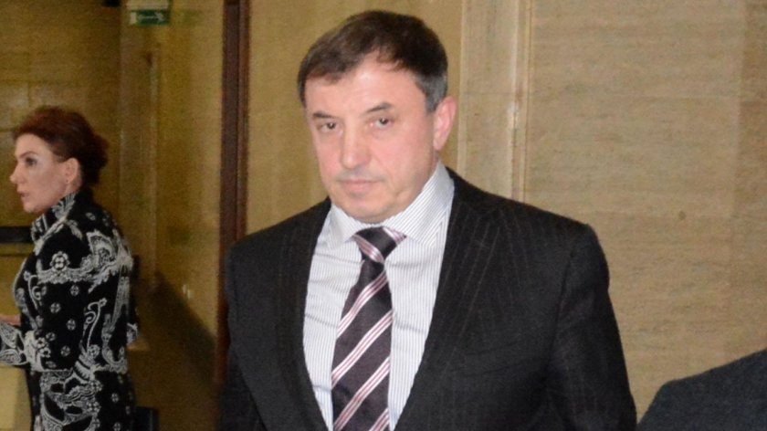 ФБР с призъв към Епъл: Отключете айфона на Алексей Петров