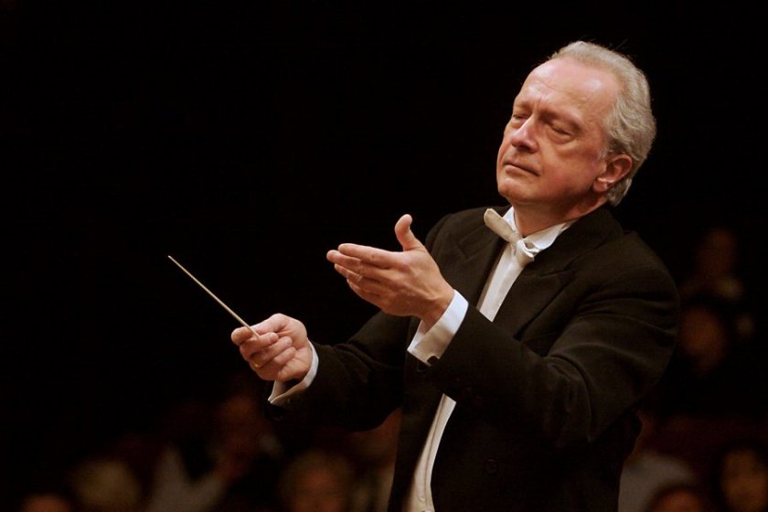 Легендарният Антони Вит дирижира първия концерт на Софийската филхармония през 2020 г.