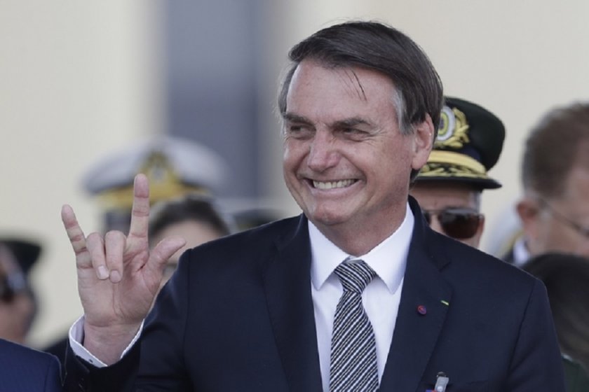 Жест! Президентът на Бразилия помилва ченгета